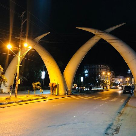 Queens Luxury Studio Mombasa Exterior foto
